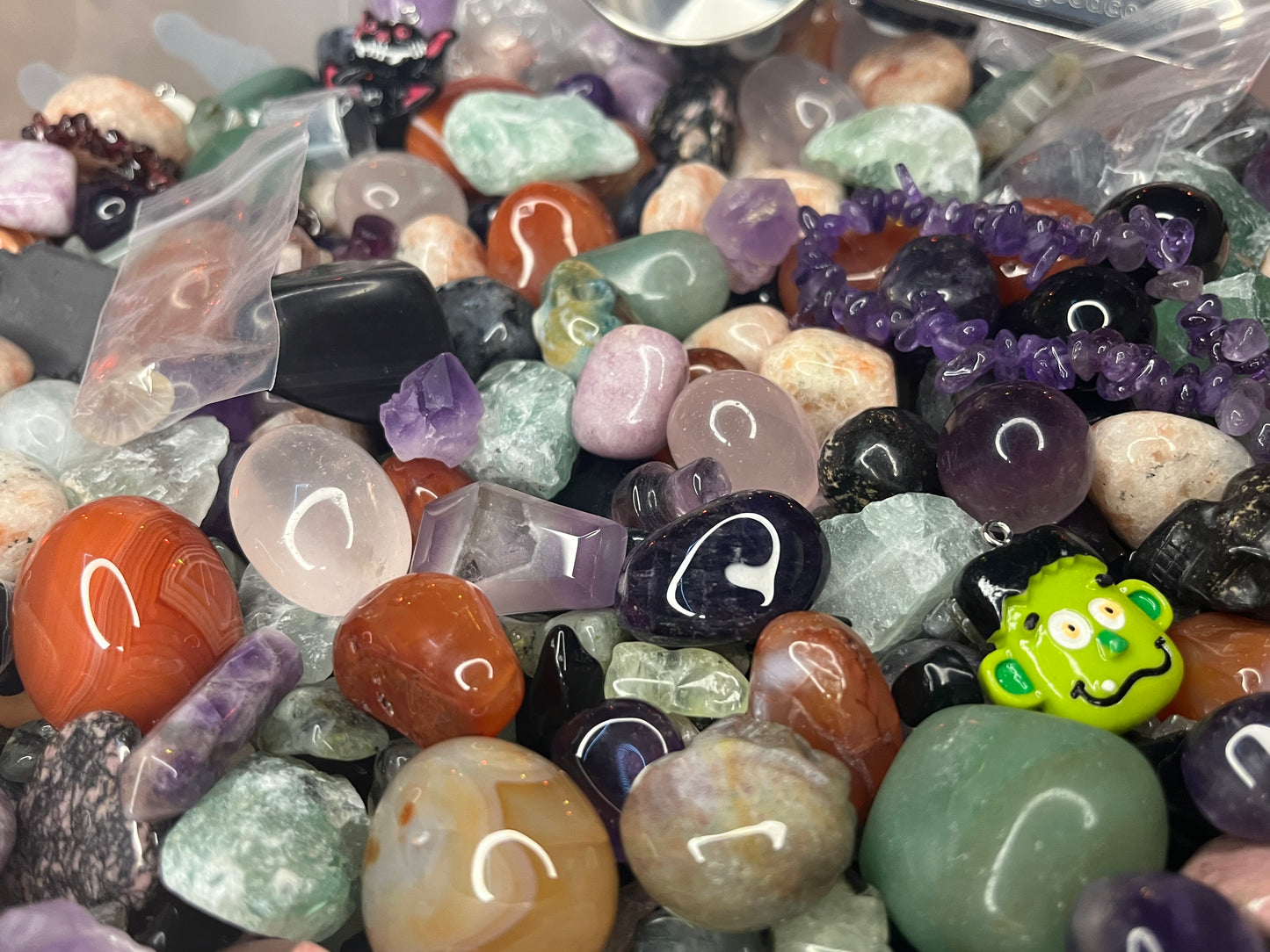 Spooky Scoops Crystal Confetti